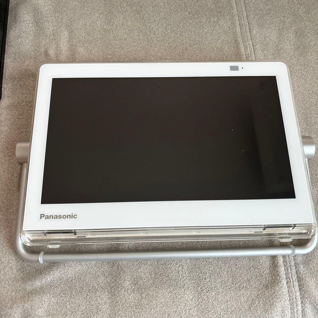 パナソニック(HDDレコーダー付)ポータブルデジタルテレビUN-10T7