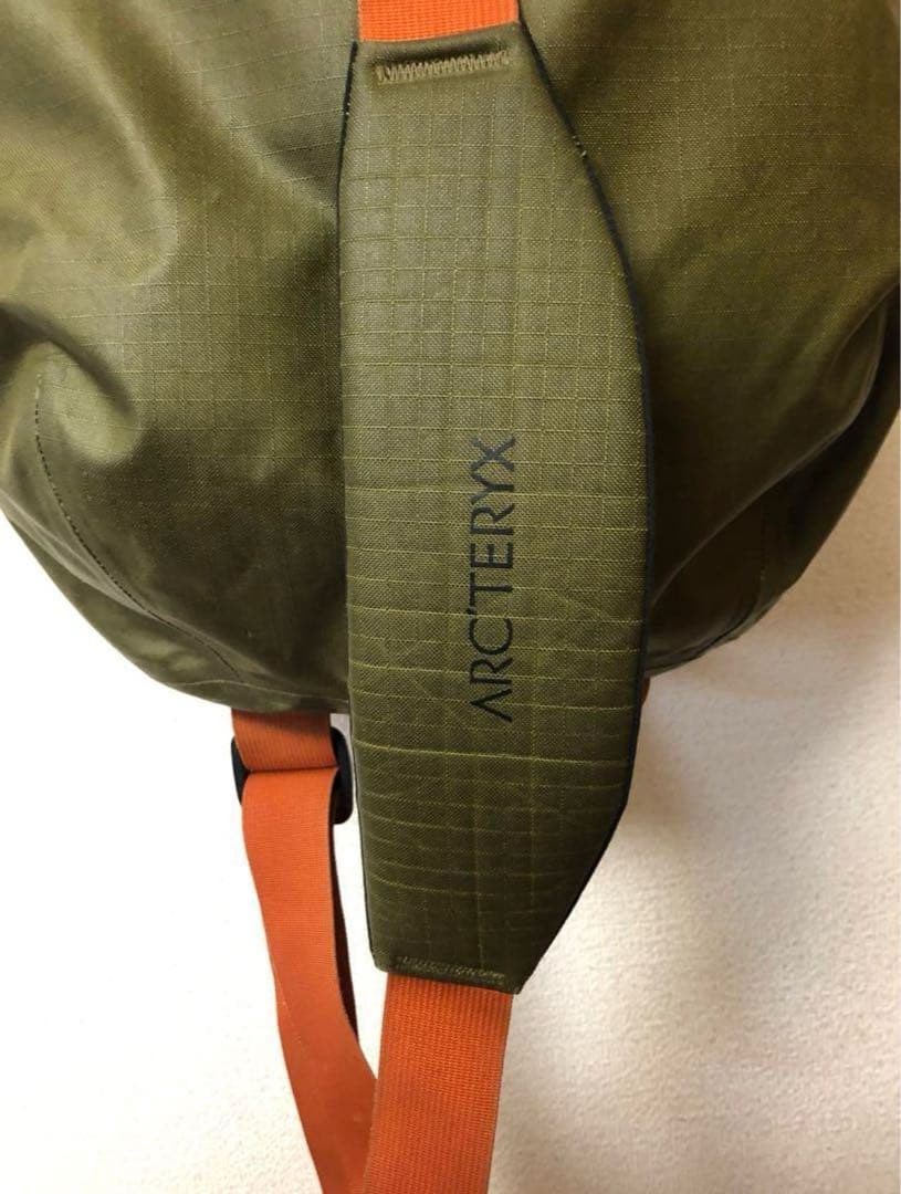 ARC'TERYX Carrier Duffel35 【正規品】【廃盤】 - メルカリ