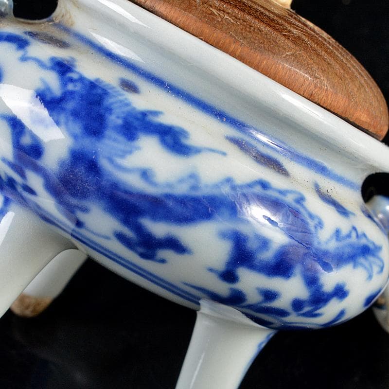 中国　青花　龍文　三足遊環香炉　小さな香炉　唐木蓋付　C　R5853