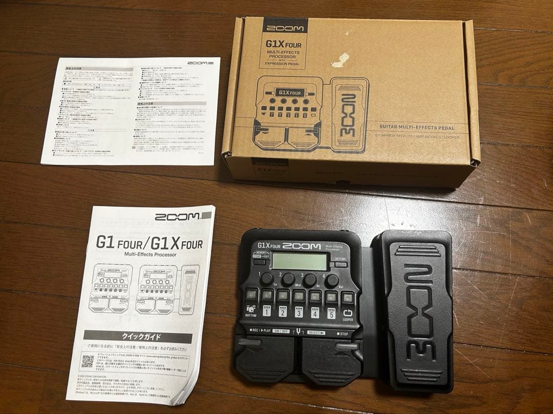 箱付き ZOOM G1X FOUR