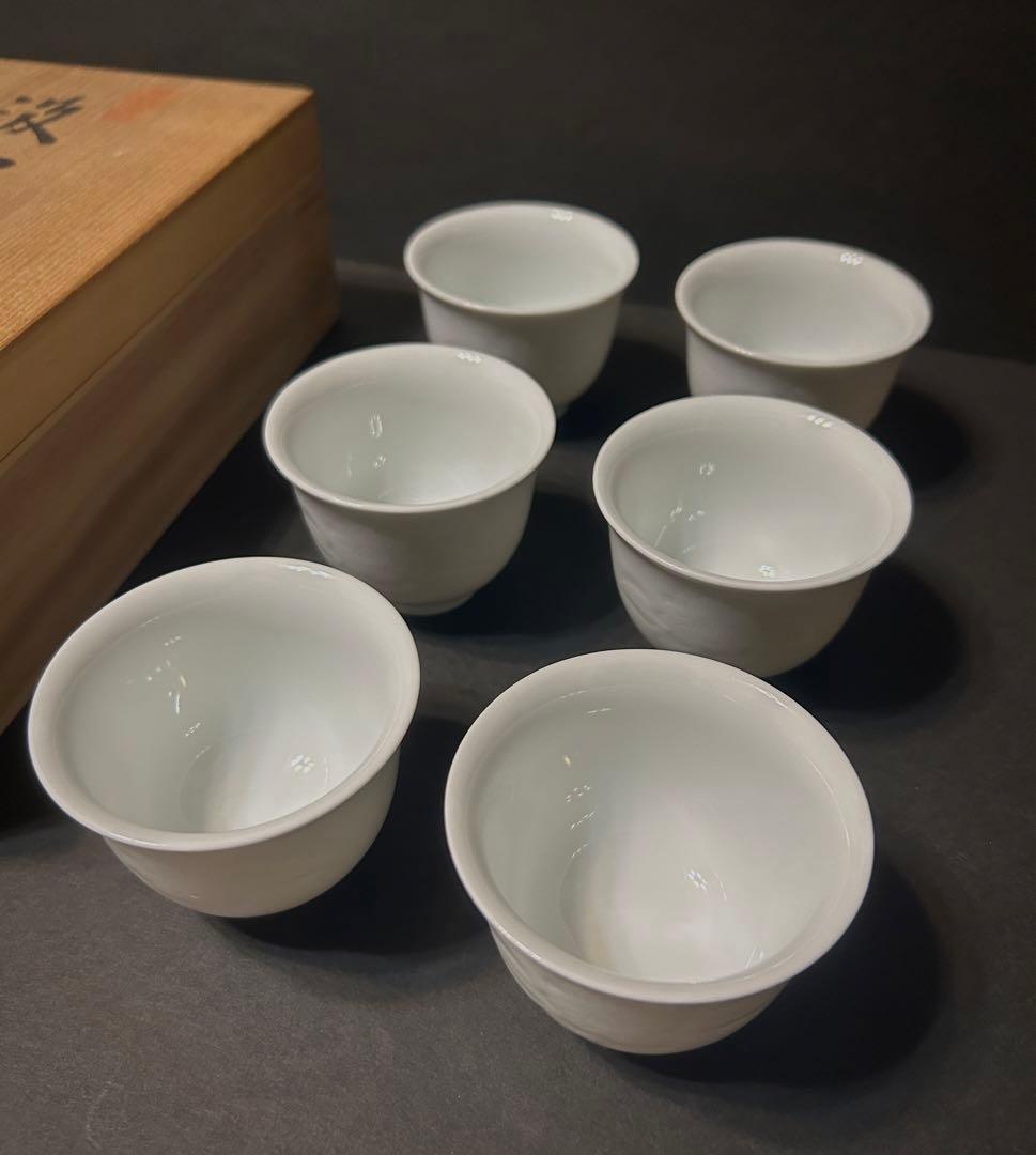 奥川俊右衛門 白磁 汲出茶碗 6客揃 小田志庵 煎茶器 湯呑 ぐい呑 有田 奥川俊右衛門 白磁 汲出茶碗 6客揃 小田志庵 煎茶器 湯呑