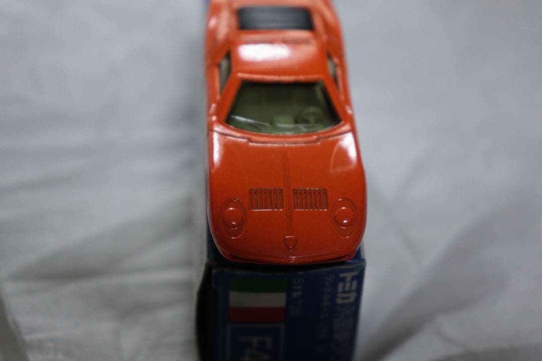 日本製　トミカ　外国車シリーズ　ランボルギーニ　ミウラ　SV F40 青箱