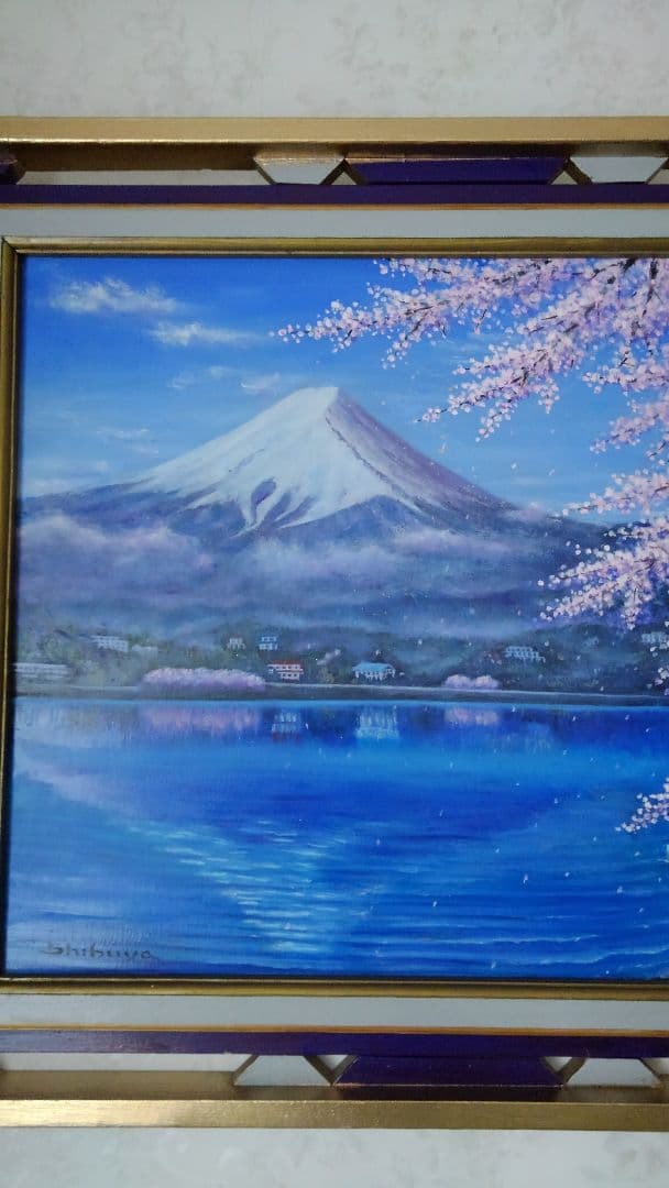 河口湖の富士と満開の桜