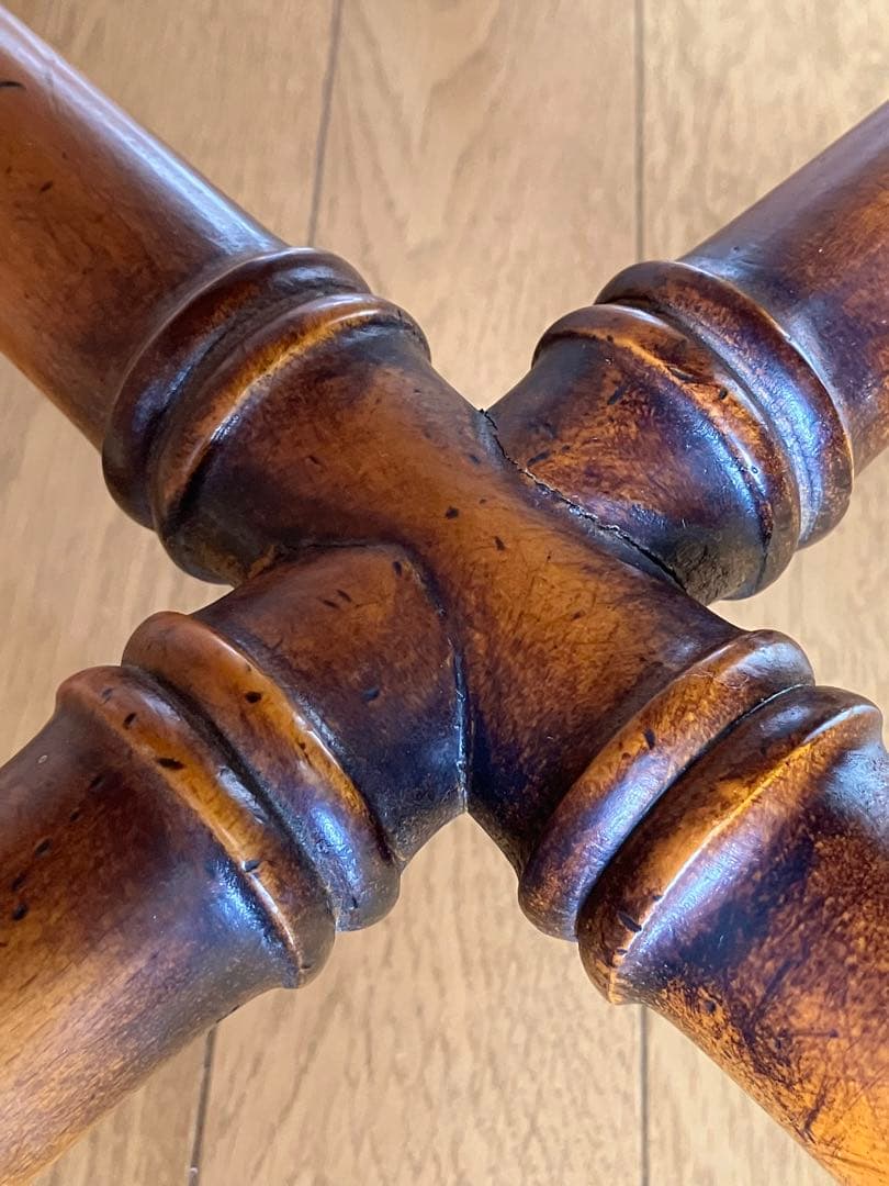 高級家具　バロッサバレンティ　テーブル　インテリア　小物