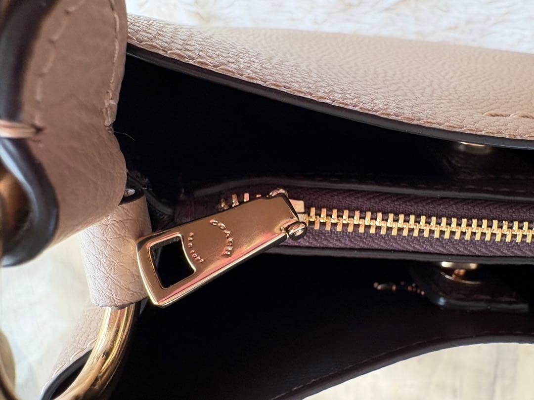 COACH モリーバケットバッグ　バケツ型　ベージュ