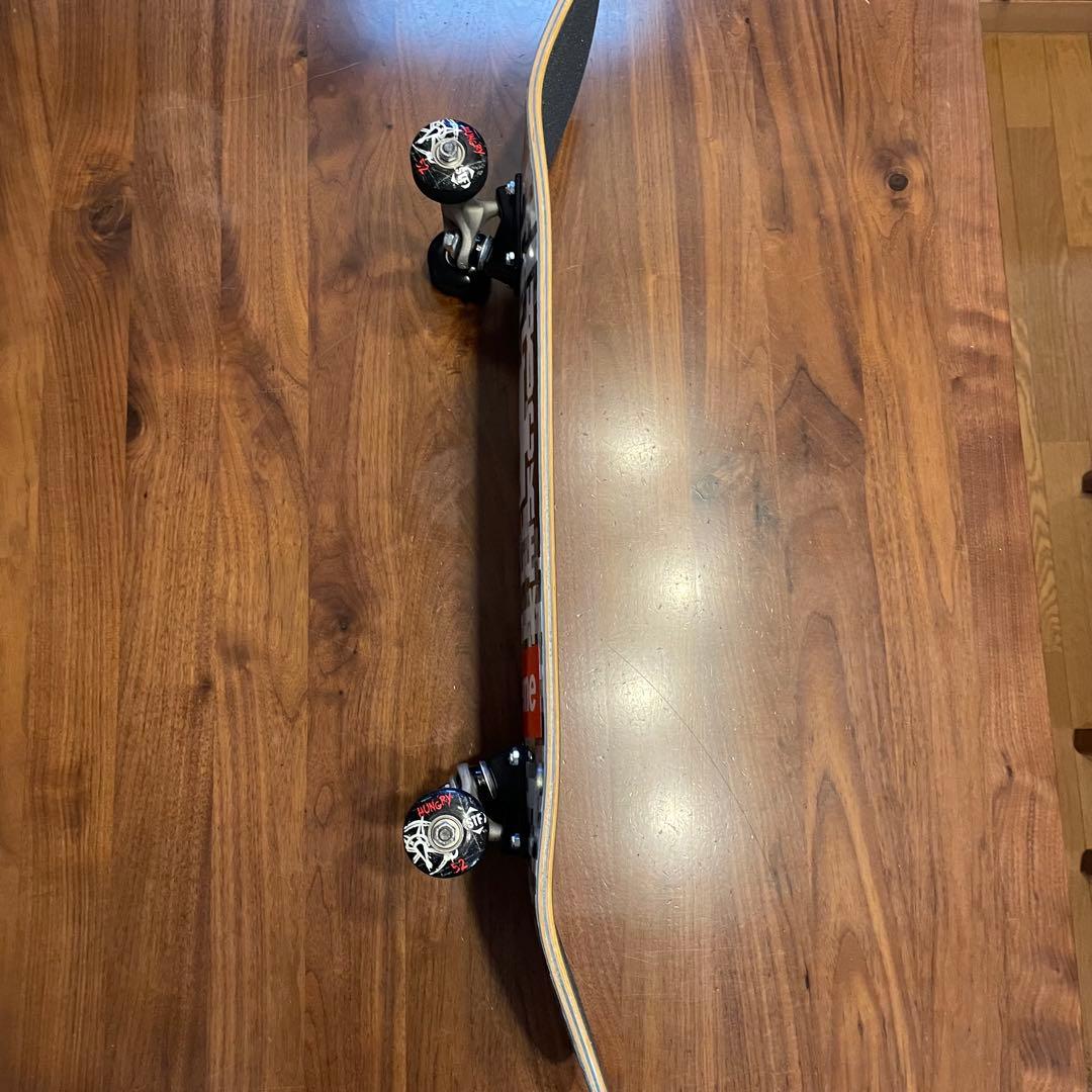 スケートボード　コンプリート　スケボー　8インチ サンダートラック　ホッケー