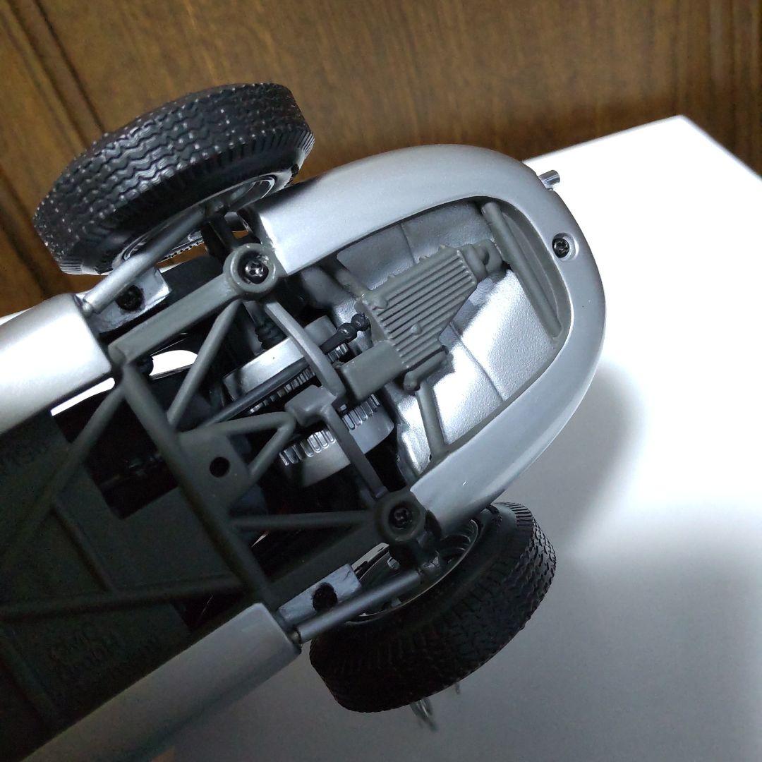 メルセデス・ベンツ W196 シルバーアロー モノポスト 1/18 シーエムシー