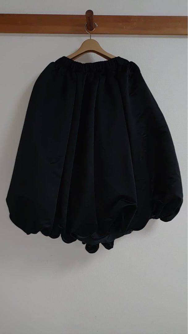 COMME des GARÇONS ブラックバルーンスカート