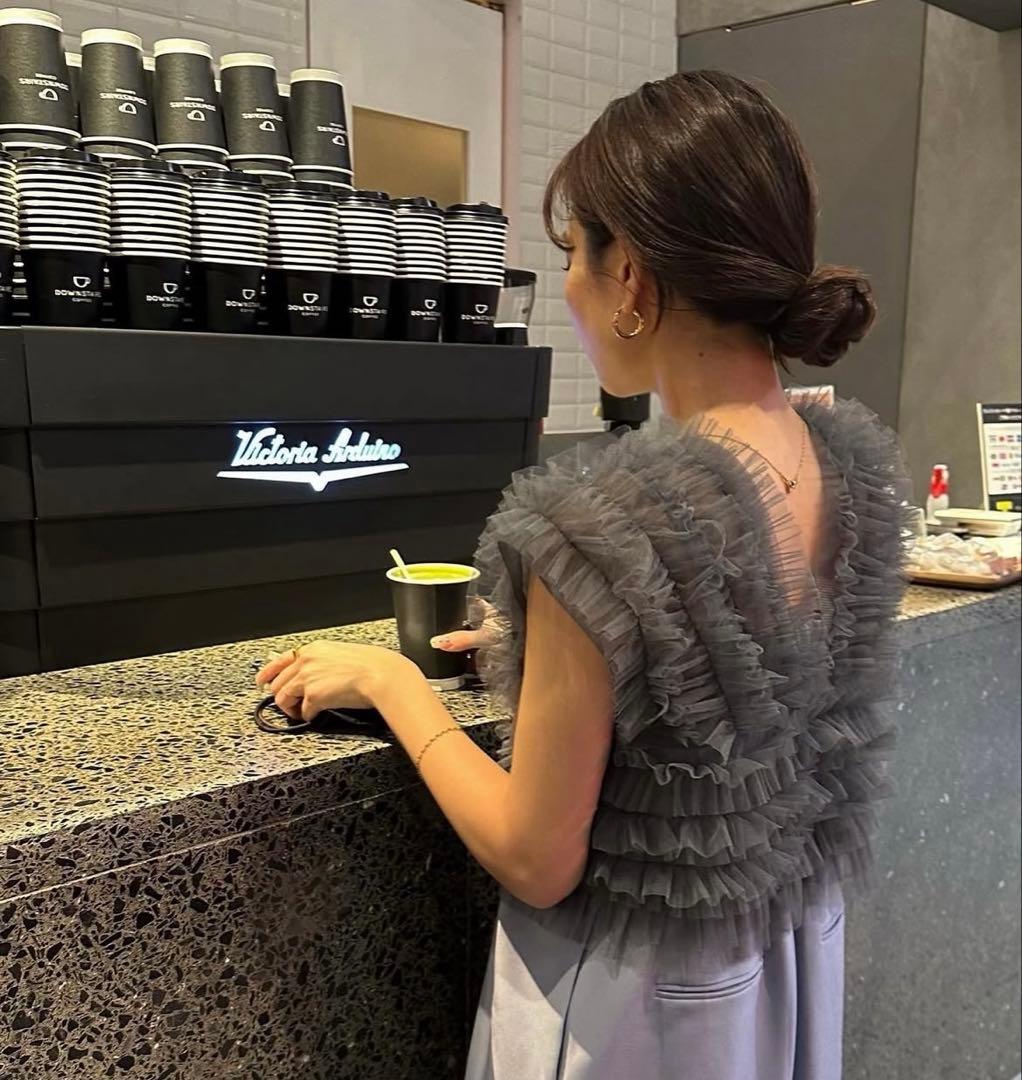 フリル付きライトブルーオールインワン