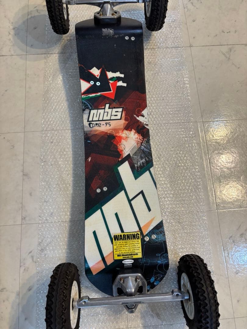 マウンテンボード MBS CORE95（タイヤ１つジャンク）