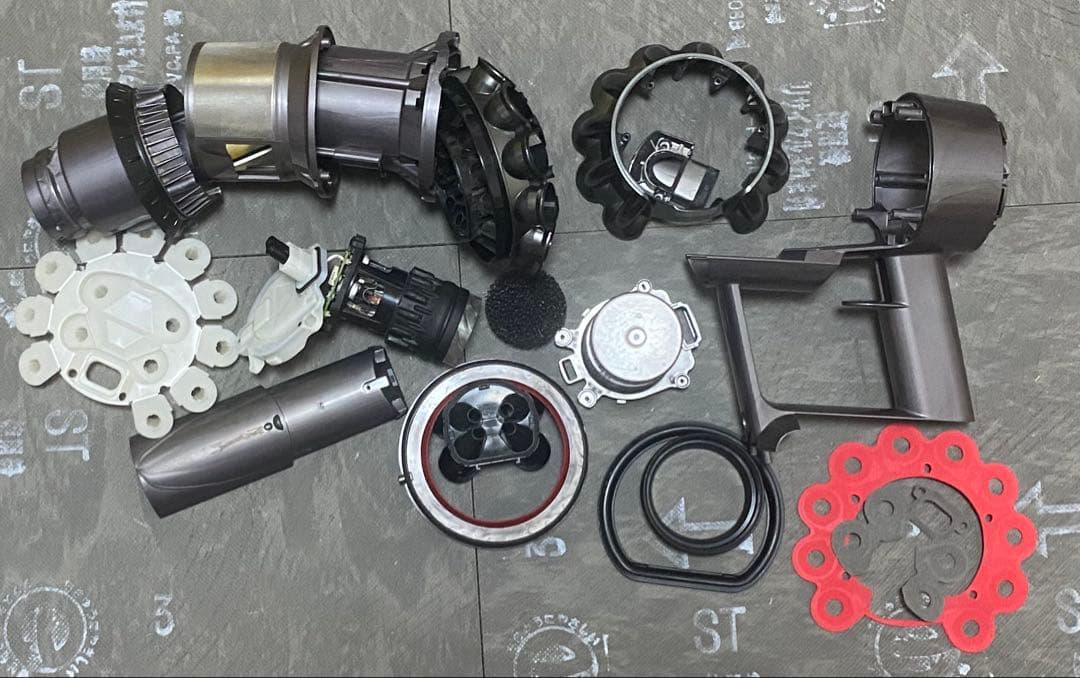 徹底整備済・動作保証付】ダイソン SV12 V10 本体 - メルカリ