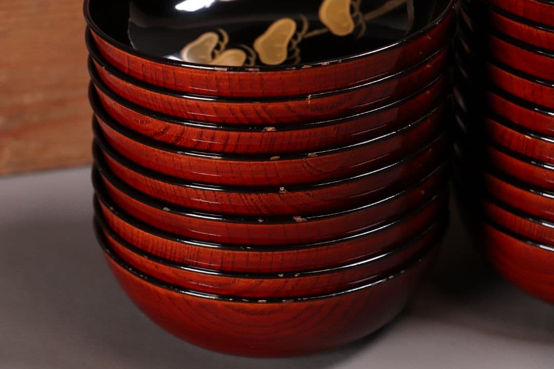 漆芸 輪島塗 松蒔絵 木皿 二十客 欅地 木地溜塗 黒塗 金蒔絵 【MA359】