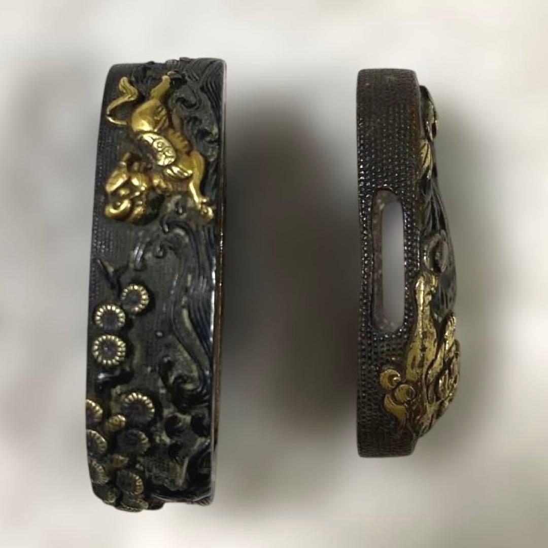 B-46 縁頭　金象嵌　武具　刀装具　時代物　アンティーク　美術品　工芸品