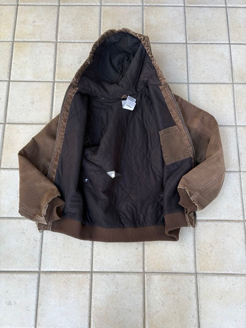 Carhartt アクティブジャケット　ダッグパーカー　　　ショート丈