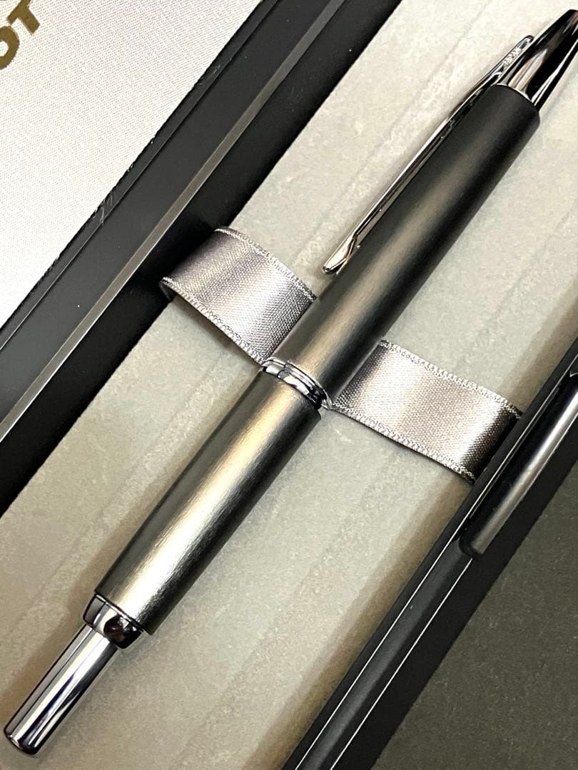 パイロット キャップレスデシモ 20カラーズ ダークグレー M 中字