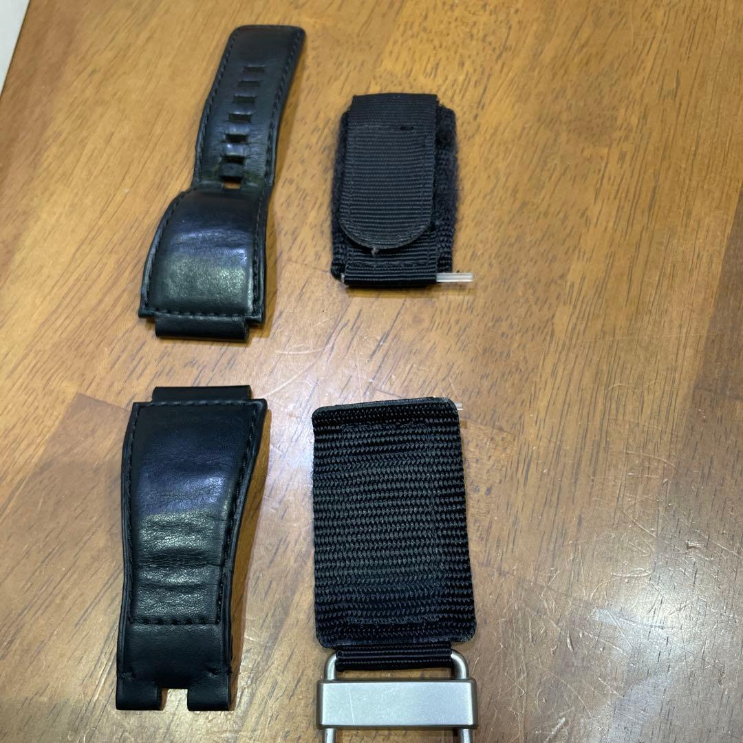 水　廃盤　ベル＆ロス/Bell＆Ross BR-01 ホワイト文字盤