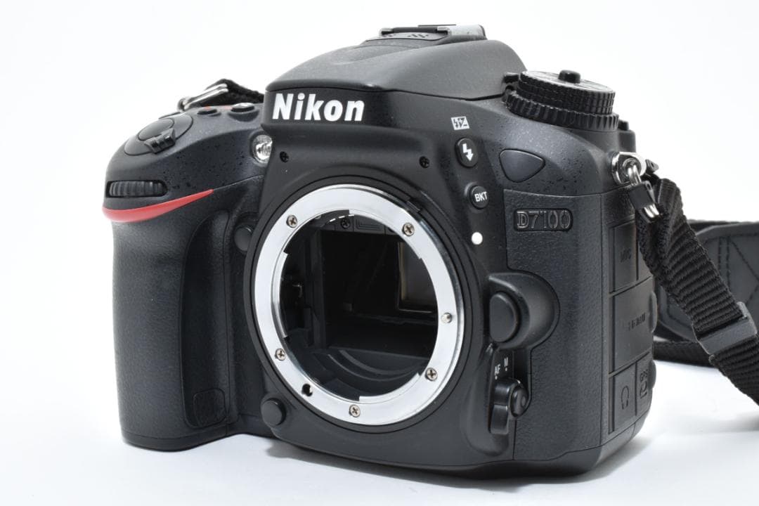 動確済 美品 Nikon D7100 シャッターカウント:3,332 #646 D7100 18-105