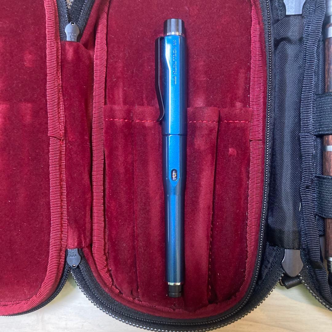 シャーペン　ボールペンまとめ売り　筆箱付き