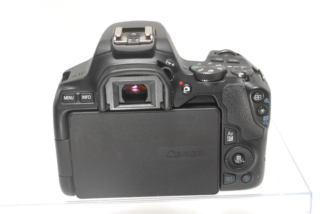 ☘️大容量カメラバッグ付き☘️Canon kiss x10 望遠ダブルレンズの