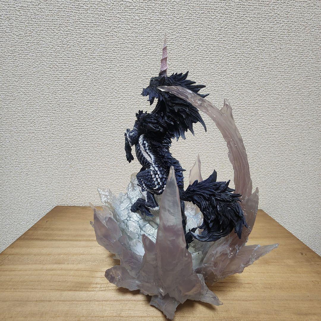 CFBクリエイターズモデル モンスターハンター キリン 亜種 フィギュア