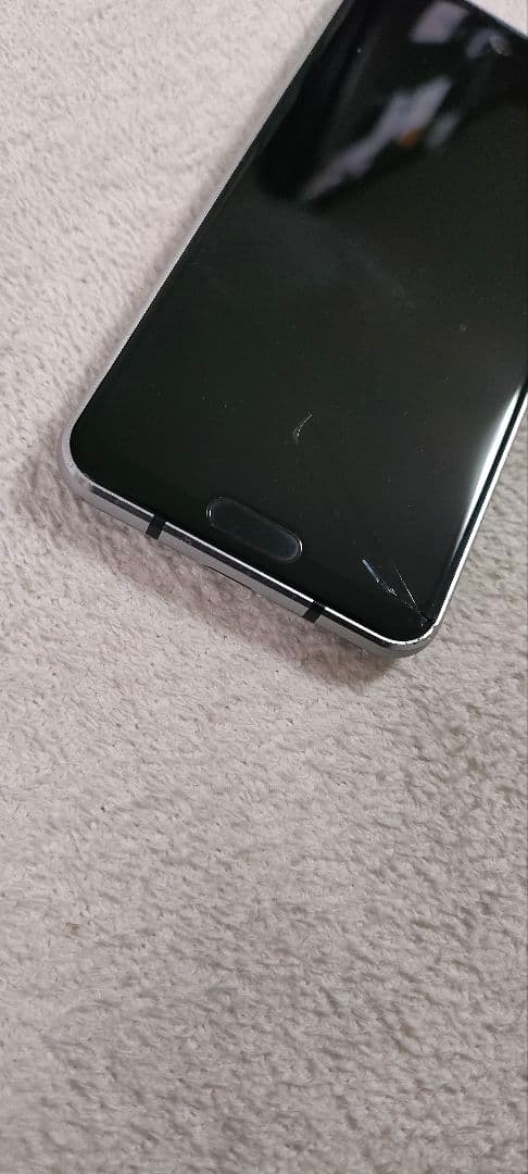 AQUOS スマートフォン ブラック 画面傷あり SH-M09 - メルカリ