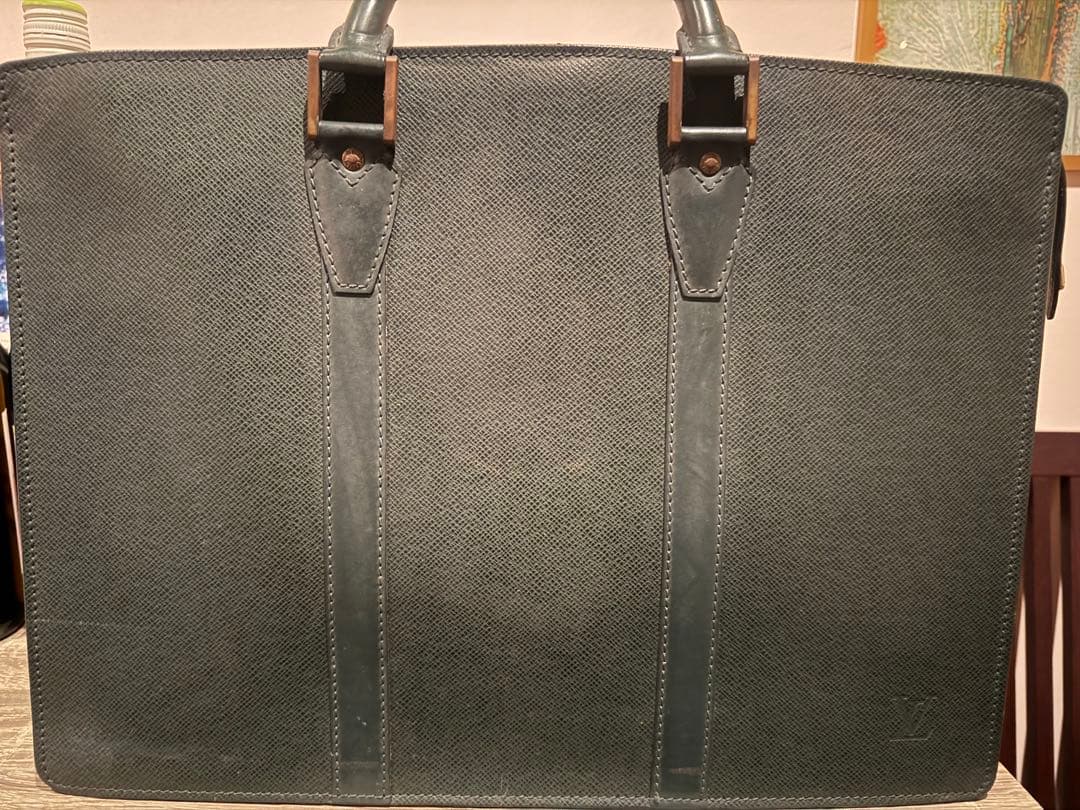 ルイヴィトン タイガ ロザン ビジネスバッグ グリーン