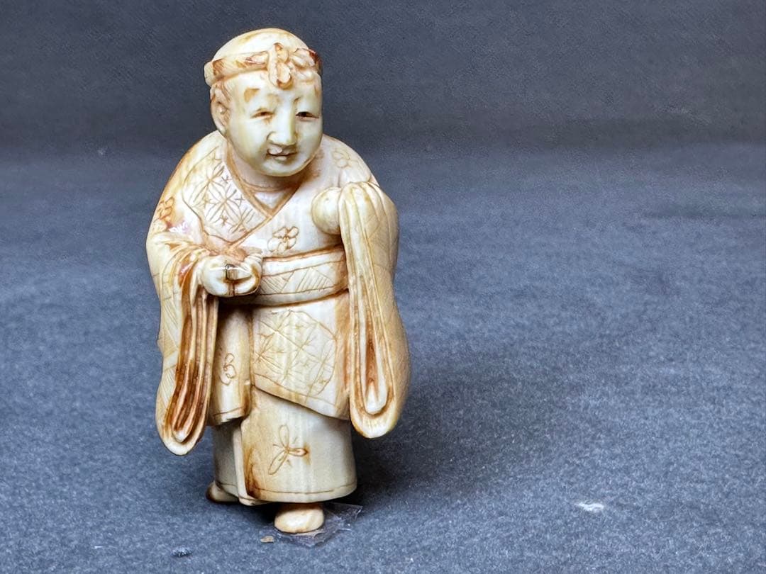 極上根付天然素材アンティーク和彫置物骨董飾り物古美術品