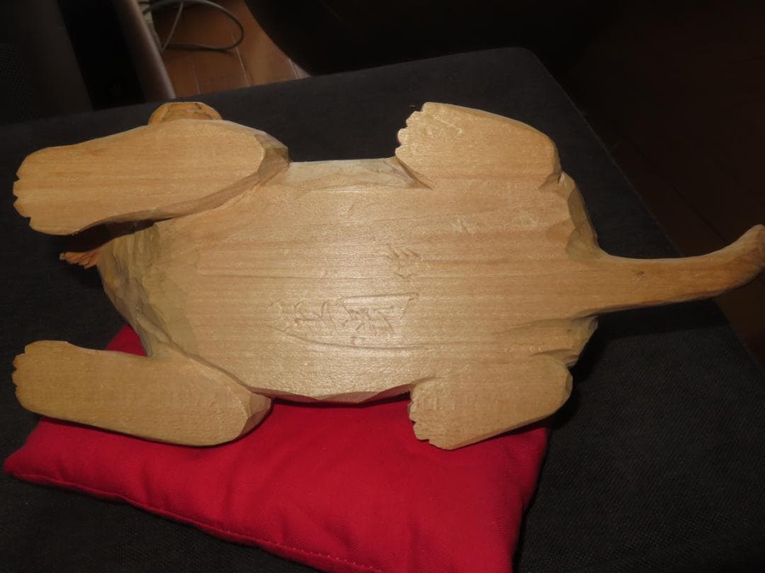 2 金岡作 金岡茂幸？ 犬 イヌ 一刀彫 木彫り 木彫刻 アイヌ 北海道