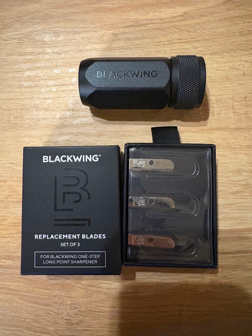 BLACKWING 鉛筆削り スヌーピー 替え刃3枚付き