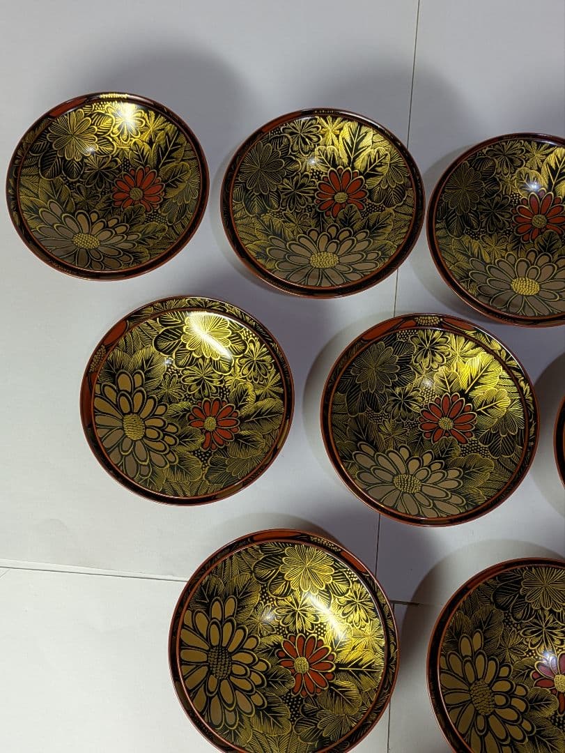 特選、輪島塗、蒔絵金彩細工、沈金菊模様、木製、蓋付椀、吸物椀、10客、保管箱付