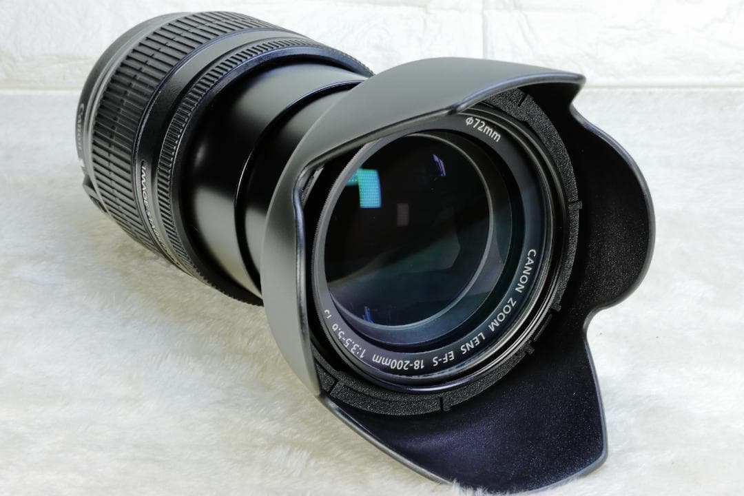 EF-S 18-200mm F3.5-5.6 IS【 大分Canonで点検済】