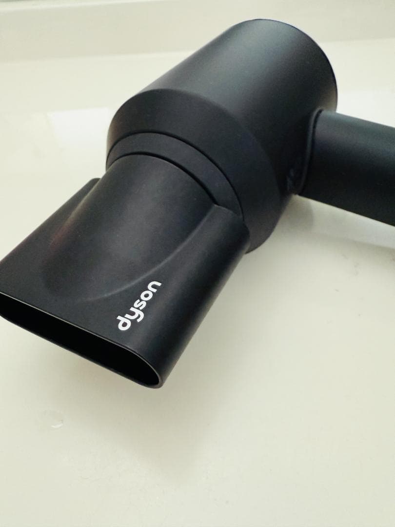 【令和の諸葛孔明】【値下げ】dyson ヘアドライヤー ブラック