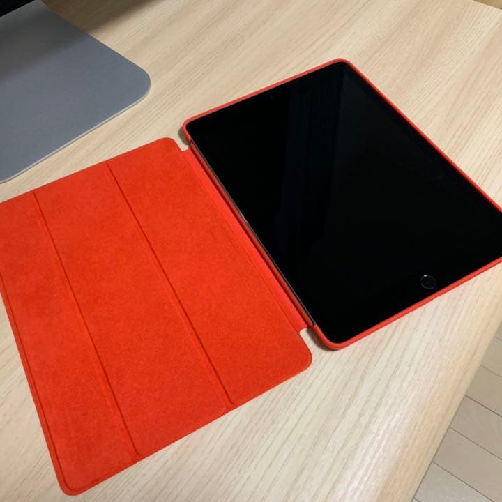 iPad Pro 9.7inch (SIMフリー/未使用品)