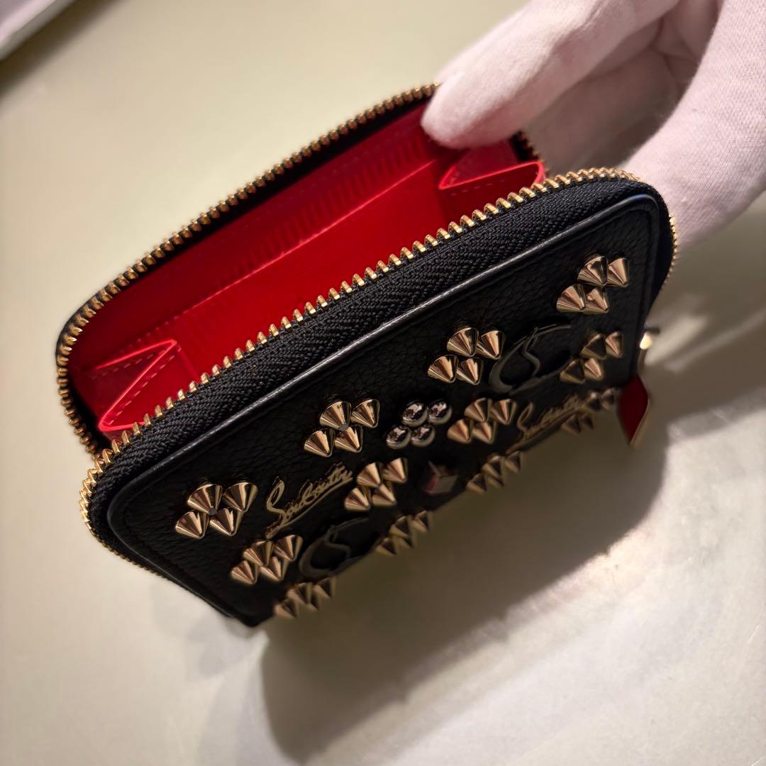 クリスチャンルブタン ケース 小銭入れ カード2枚 黒/赤