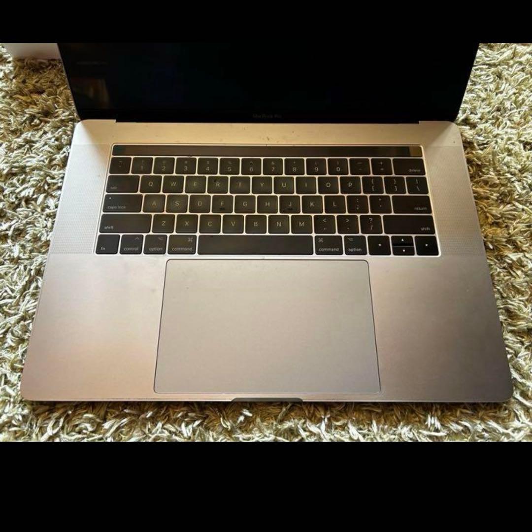 大SALE】50万以上 APPLE MacBook Pro 2TB ケース付き