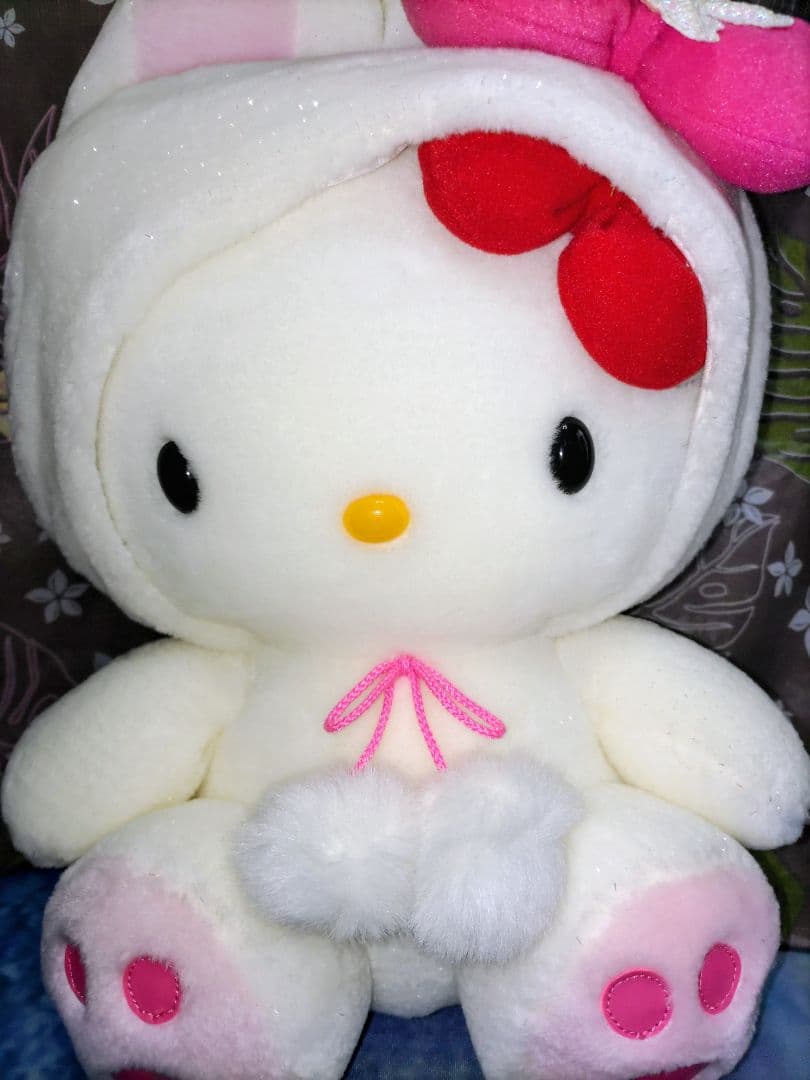 ハローキティ 北海道限定 ウサギの着ぐるみキティ　ラメ入り　タグ付き超美品