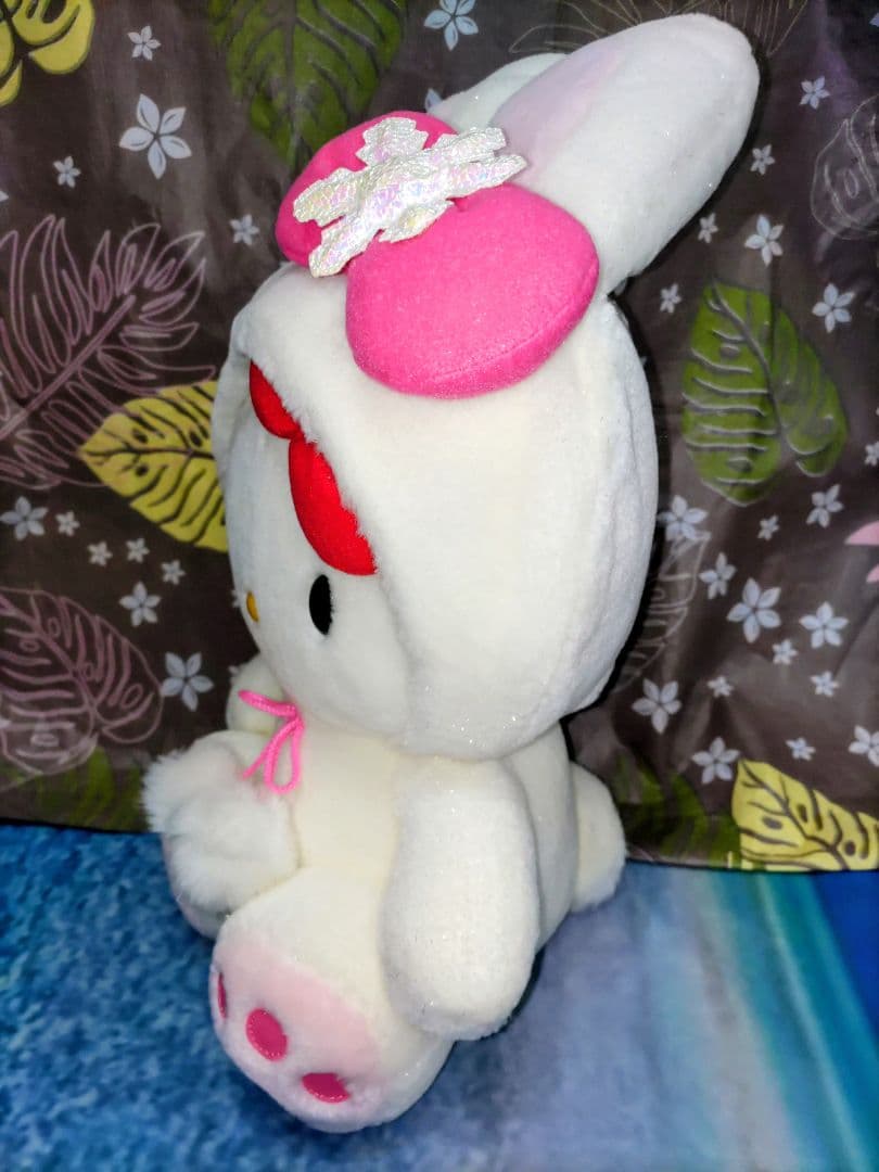 ハローキティ 北海道限定 ウサギの着ぐるみキティ　ラメ入り　タグ付き超美品