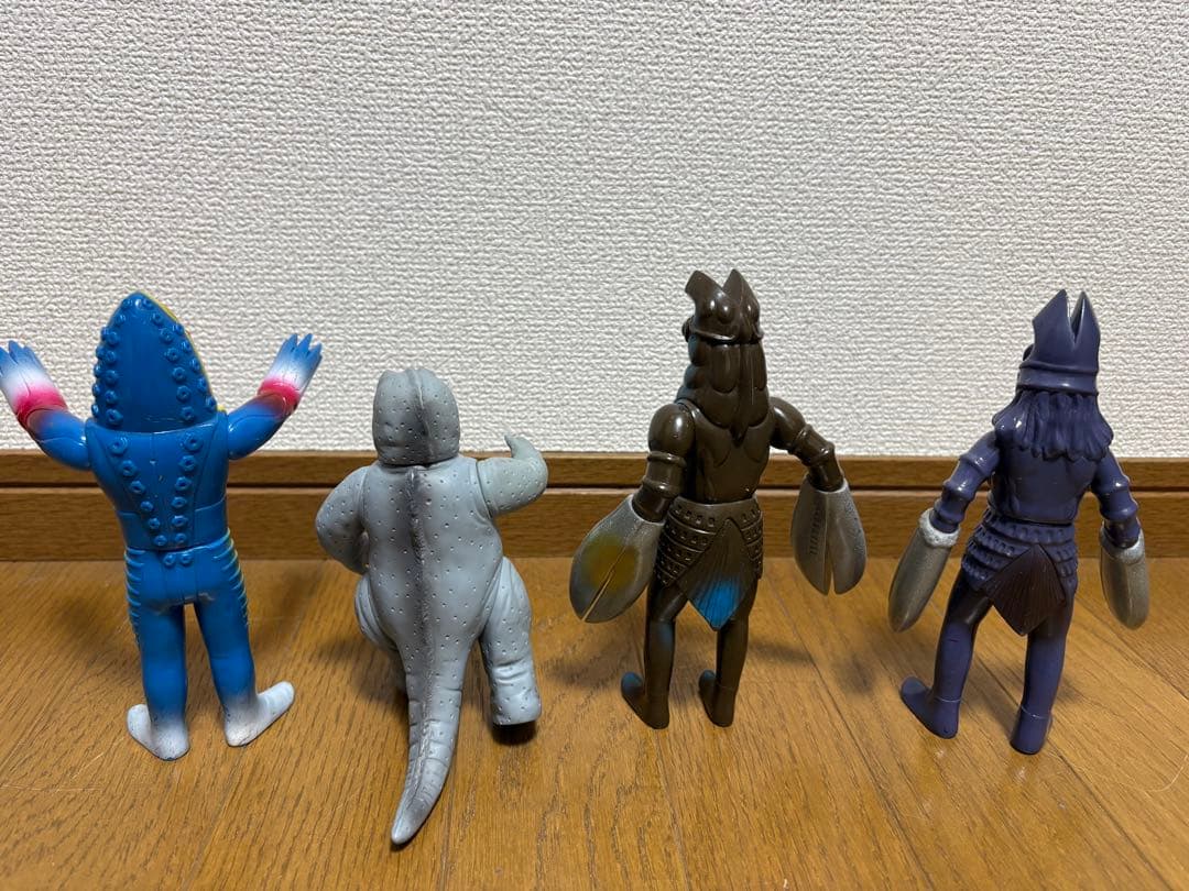 ウルトラマンシリーズ　ソフビ　怪獣　17体　年代物