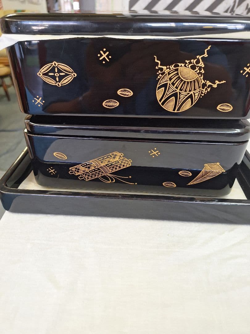 新品！河和田(かわだ越前)漆塗り　二重二枚蓋　宝づくし 二段かさね御重 二枚 蓋