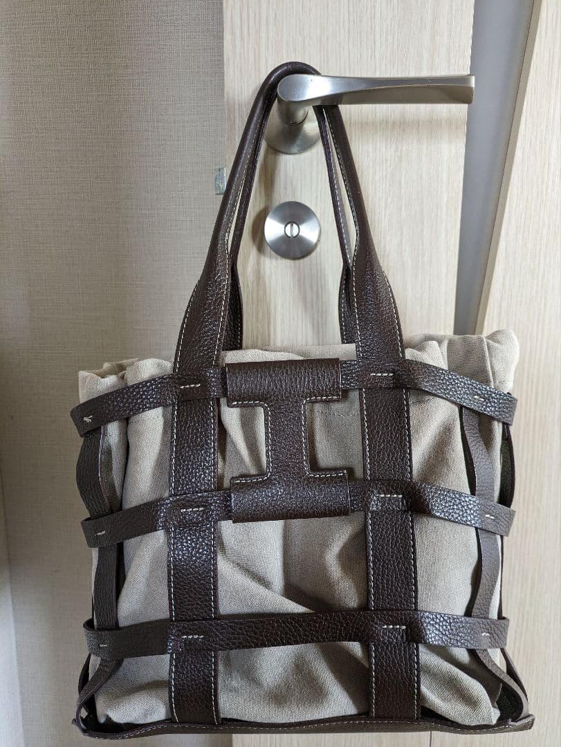 イアクッチ　メッシュ　ハンドバッグ