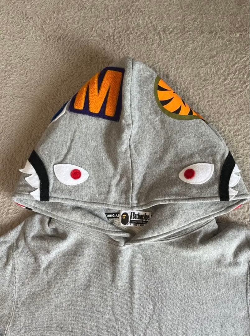 【美品】A BATHING APE シャーク　パーカー