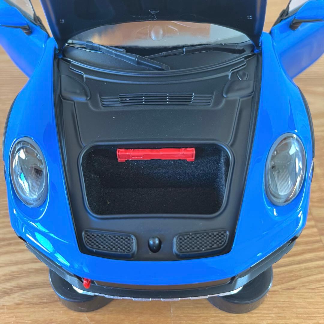 【ミニカー 美品】1/18 ミニチャンプス ポルシェ 911 ダカール 2022