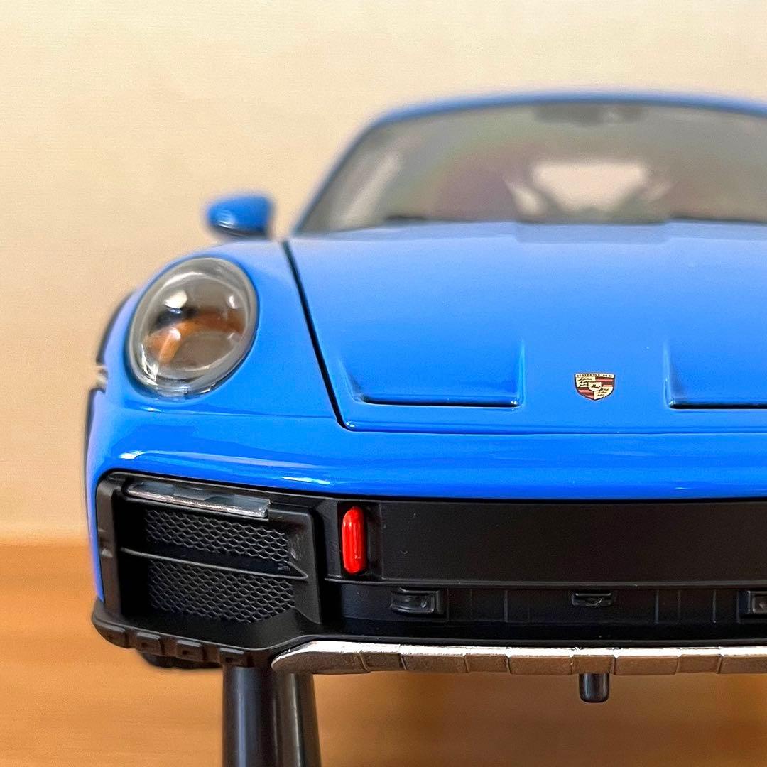 【ミニカー 美品】1/18 ミニチャンプス ポルシェ 911 ダカール 2022