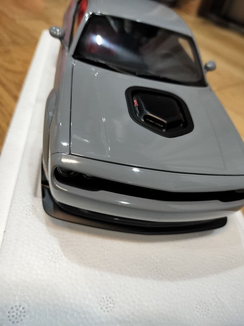 オートアート ダッジチャレンジャー