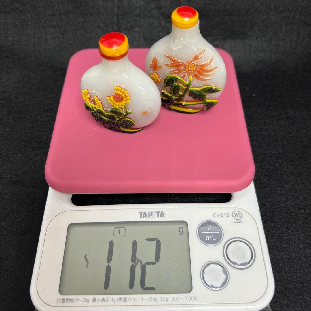 中国古玩 乾隆ガラス鼻煙香 木箱付 高さ約7㎝ 東Y8-