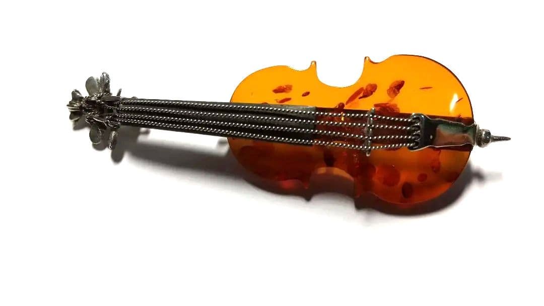 琥珀 シルバーブロ―チ (チェロ)