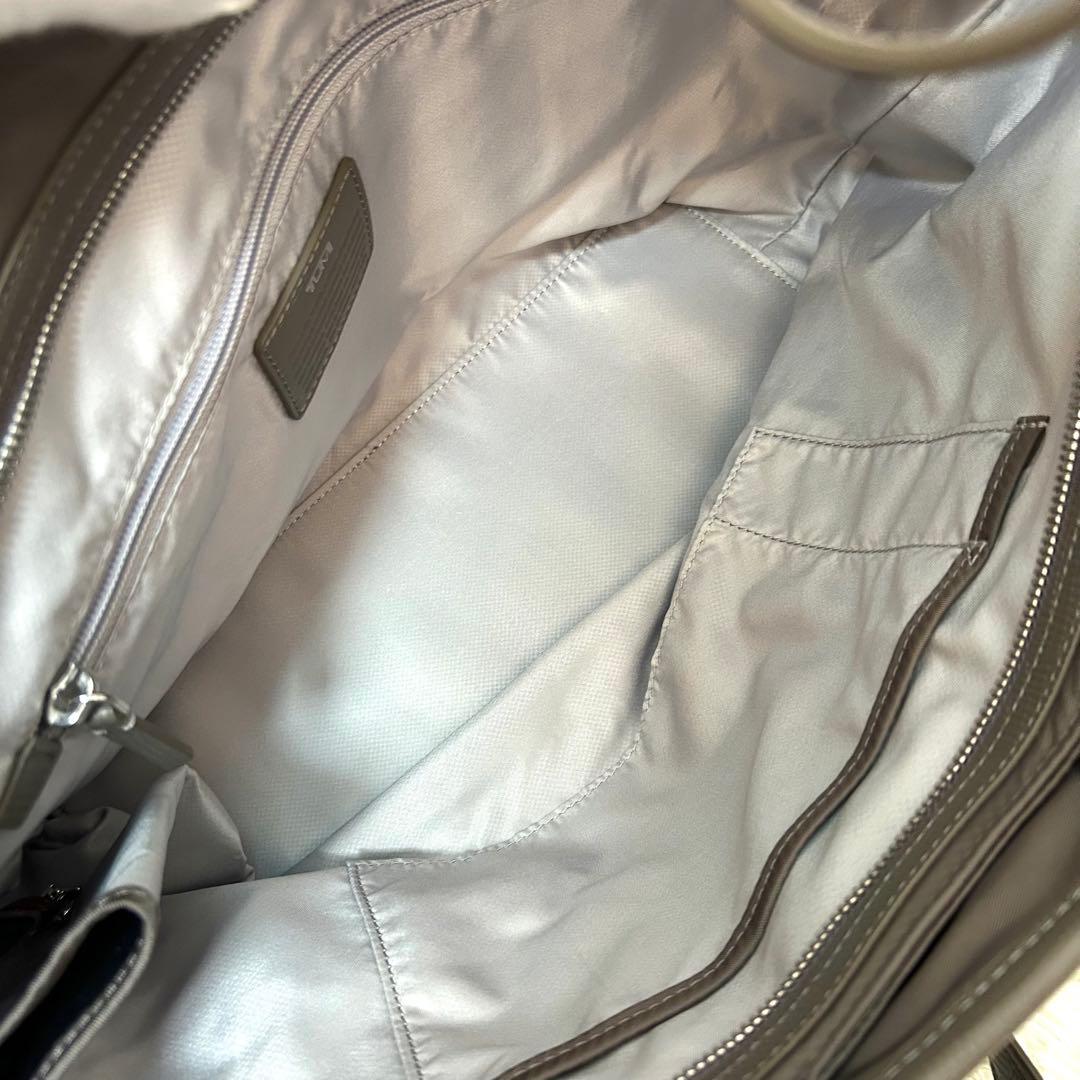未使用 TUMI ビジネス　トートバッグ　グレー　ナイロン　レザー　135482