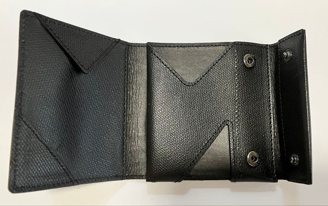 【ゴン/abrAsus アブラサス 】エンボスレザー ブラック未使用