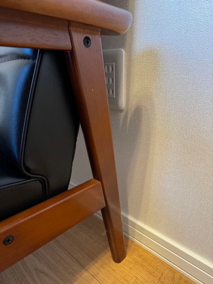 カリモク60 Kチェア 1シーター ブラック ソファ