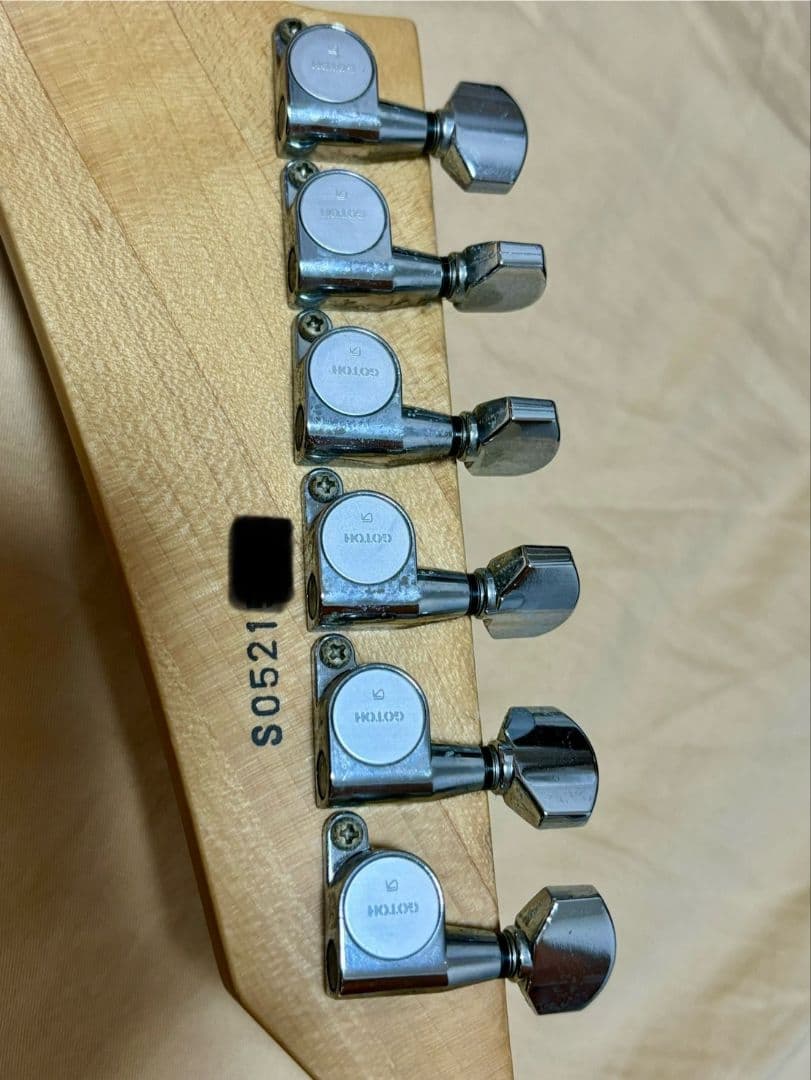 【ユキ】ESP MV-QM(Maverick Quilted Maple)